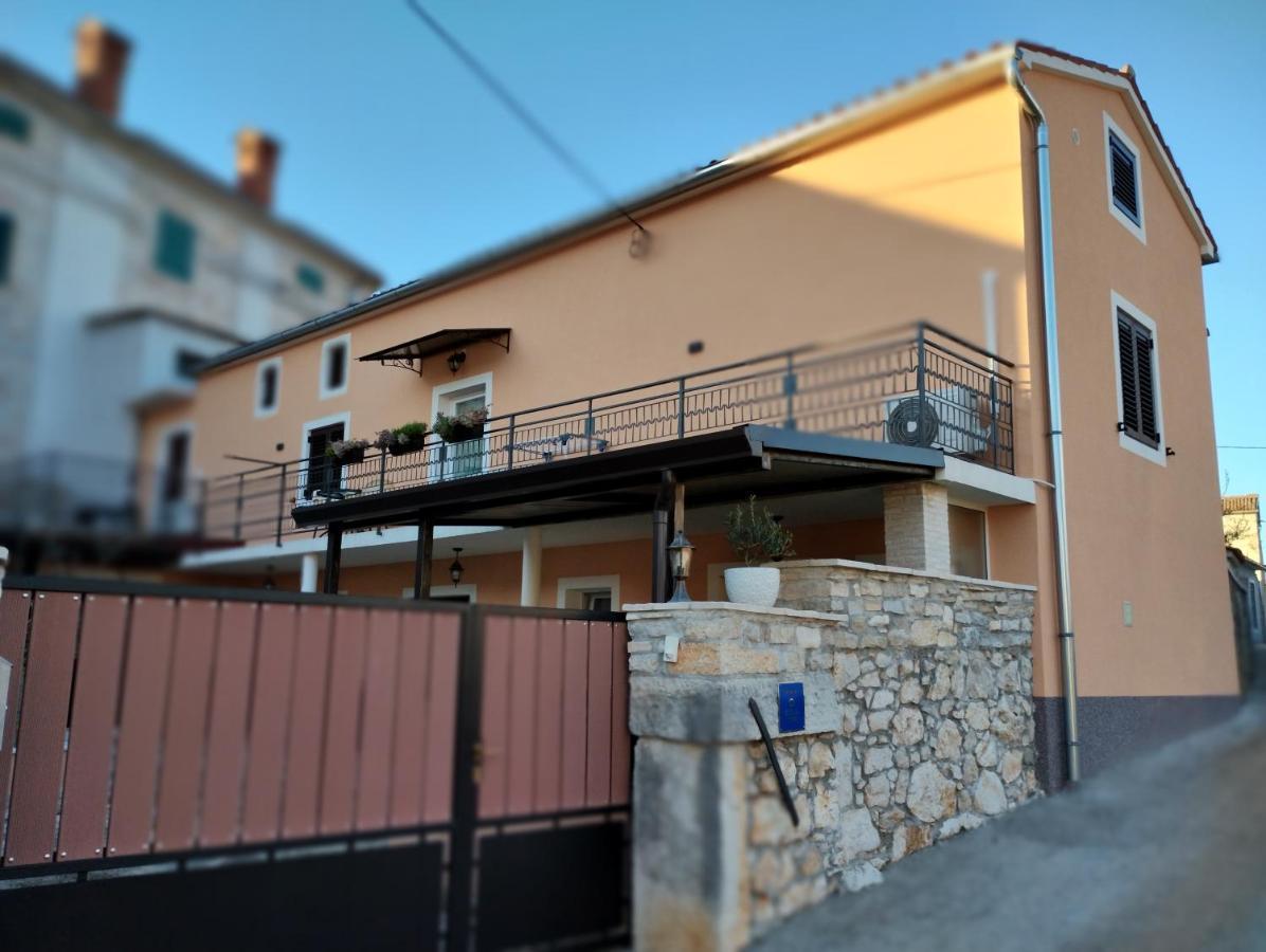 Casa Simeti Apartment Porec Exterior photo
